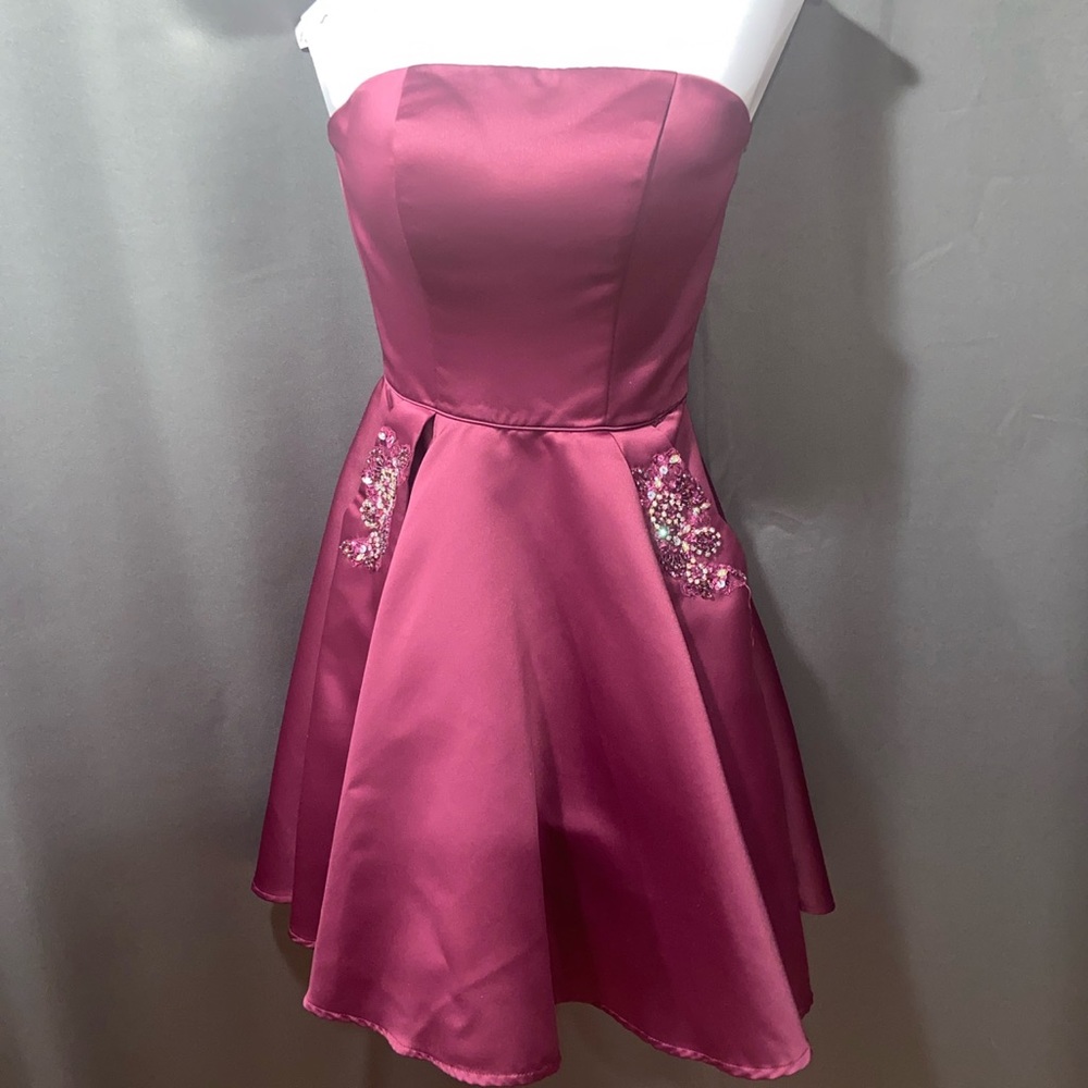 Strapless dress